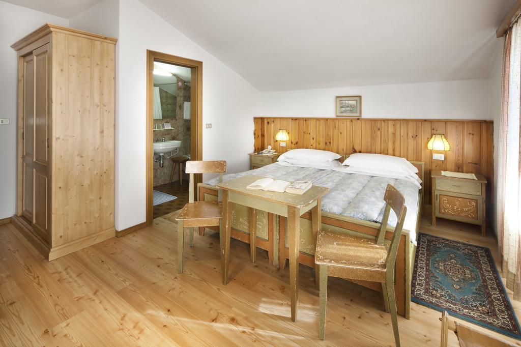 Hotel Bellaria - Cortina dʼAmpezzo Rom bilde