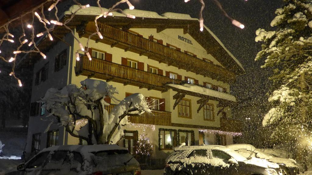 Hotel Bellaria - Cortina dʼAmpezzo Eksteriør bilde